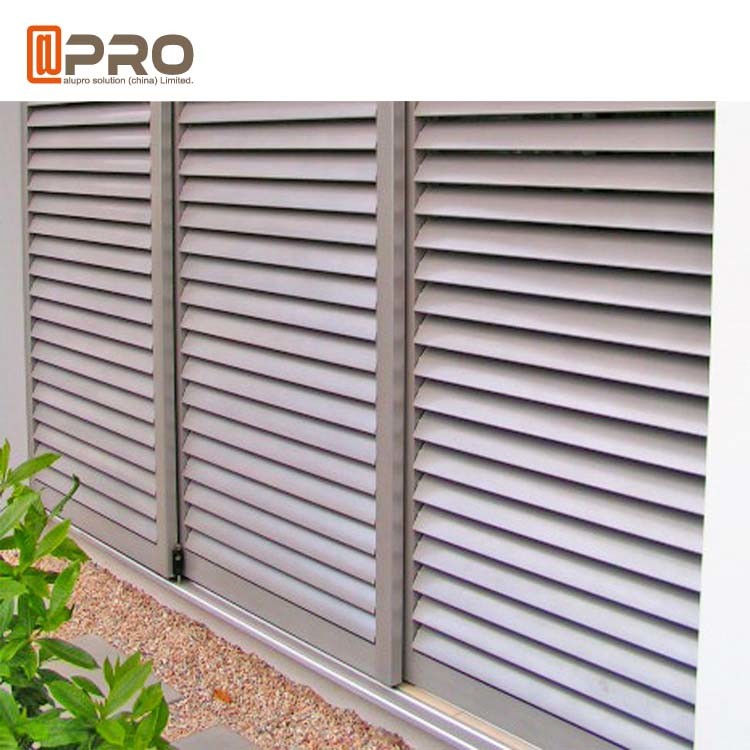 Fenêtre en aluminium adaptée aux besoins du client d'auvent pour les abat-jour de ventilation et le contrôle réglables de Sun